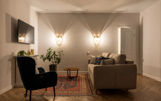 Magnoliya Flat