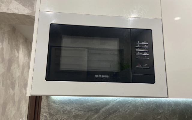 Квартира Двухкомнатная у метро напротив Северного вокзала