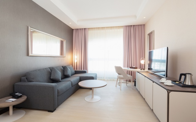 Barceló Al Jaddaf Hotel