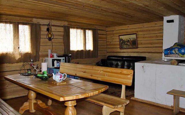 Bereg Priclucheniy Recreation Center Hotel