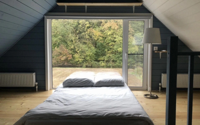 Частный дом Домик у леса