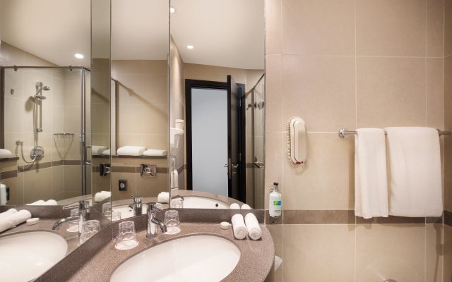 Holiday Inn Express Dubai Safa Park, an IHG Hotel (Travel Agency)