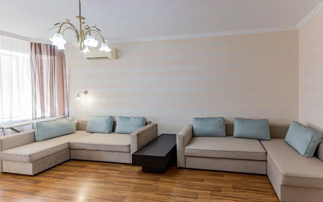 Квартира на Туристической Улице, 6к2