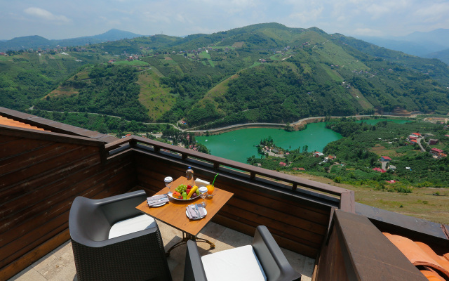 Sera Lake Resort Hotel