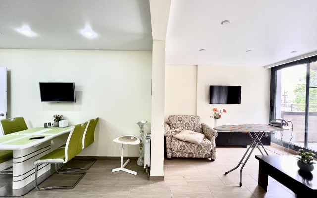 Prostornaya ryadom s morem Flat