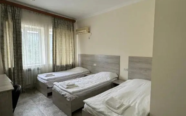 Oasis Hotel Kapan