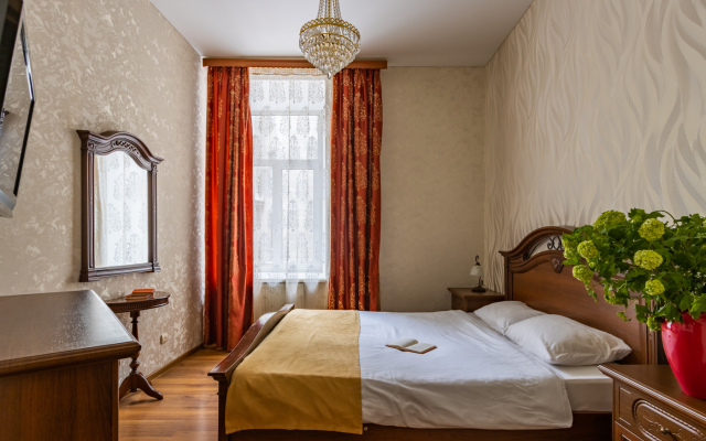 Nomera Na Ploschadi Vosstaniya Guest house