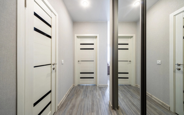 Апартаменты Комфортные двухкомнатные возле ТРЦ Планета 1