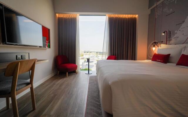 Отель IntercityHotel Dubai Jaddaf Waterfront