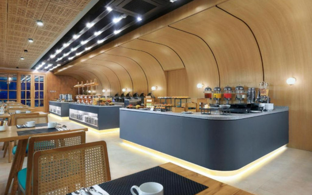 Отель Aston Mojokerto Hotel & Conference Center