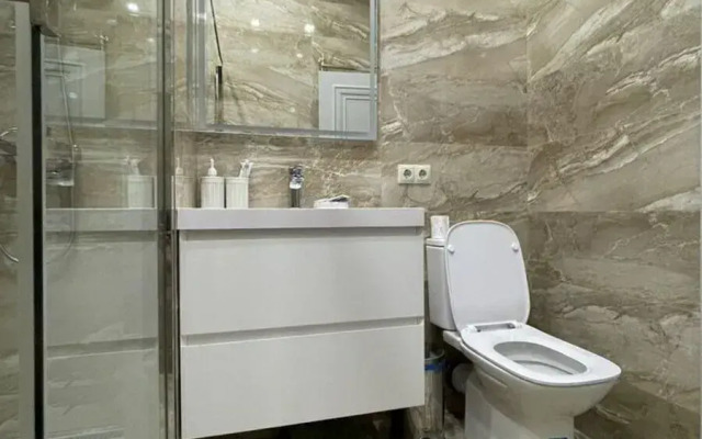 Novaya S Vidom Na Reku Flat