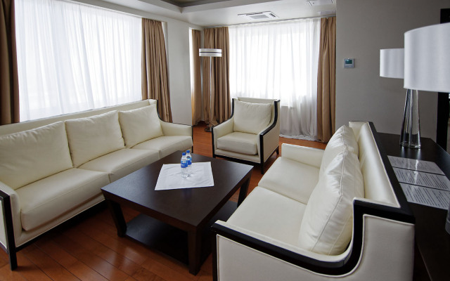 Hotel Paris Gostinichnogo Kompleksa Dvfu