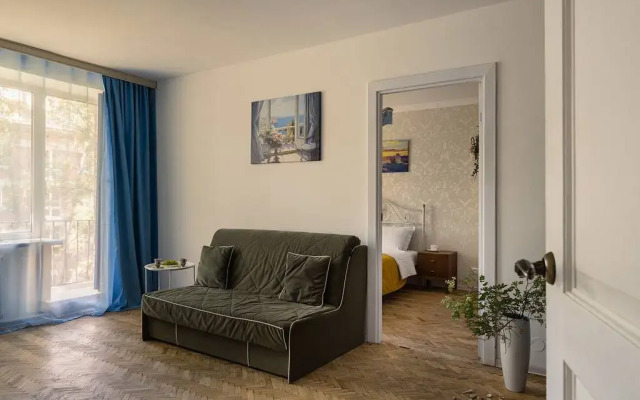 Puteshestvie V Leto Flat