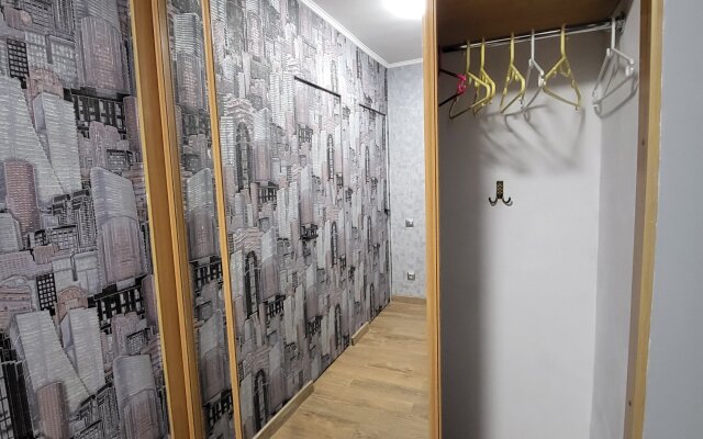 V Samom Tsentre U Doma Sovetov Flat