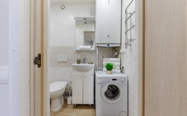 Dvuhurovnevaya S Parkovkoj V Tsentre Flat