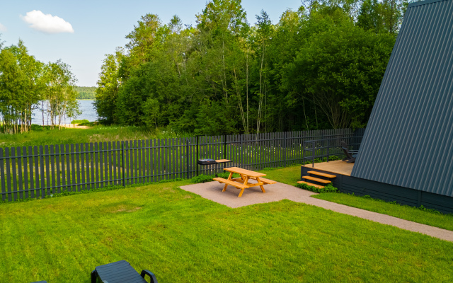 No. 3 Cosmos Krasnoe Ozero Guest House