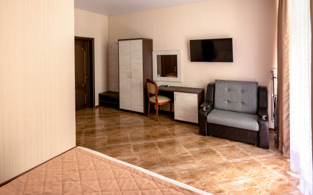 Lenivy Tyulen Guest House