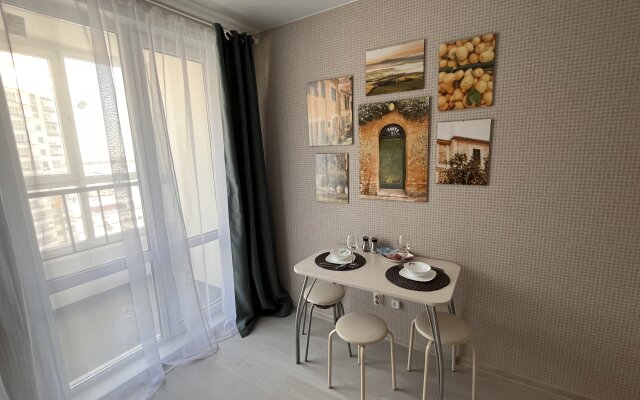 Na Dvoikh Italyyanskiy Dvorik Flat