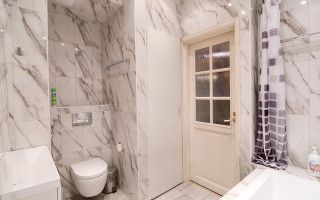 Апартаменты Апарт 24 у Эрмитажа с видом на реку Мойку