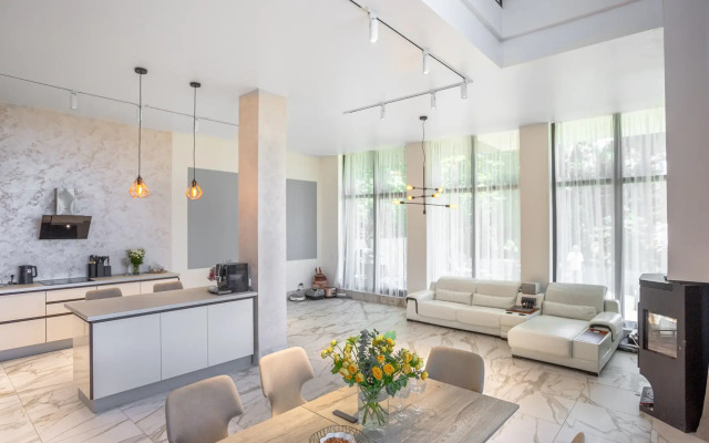 Eksklyuzivny Dom Na Chernoy Rechke Private house