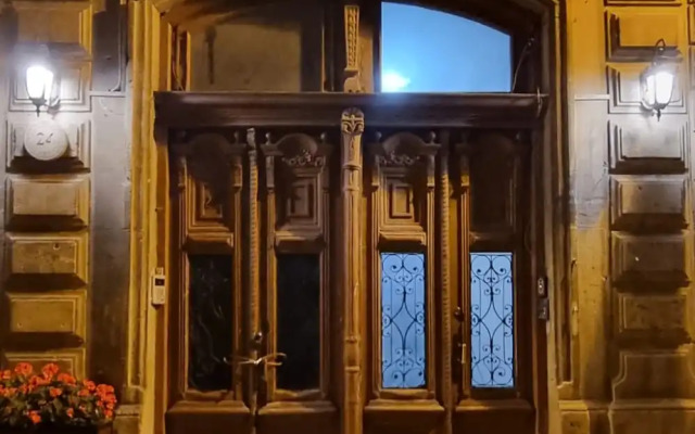 Apartments History 1870