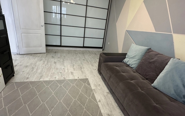 Na Pervoy Beregovoy Linii Flat