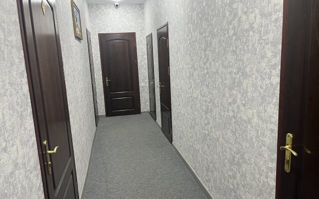 White House Hotel