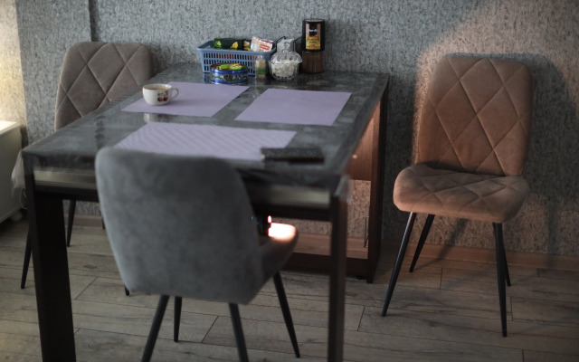 Studio Xm Na Surgutskoy 15 Apartments