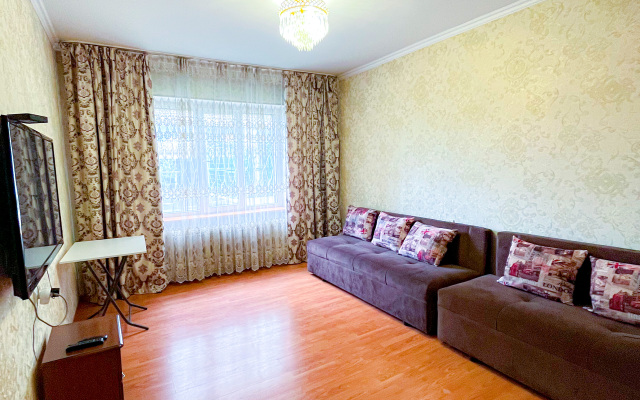 3 rooms Mamyr 7 Flat