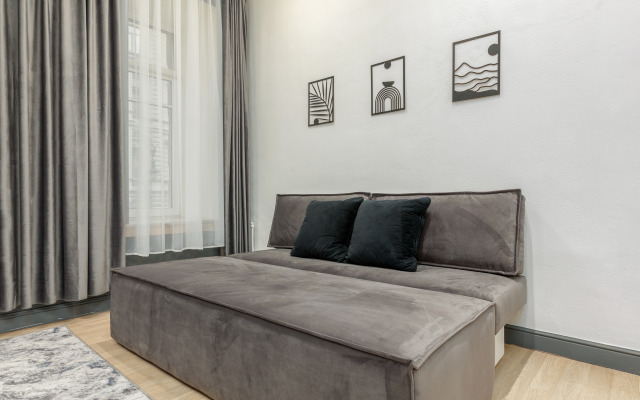 Апартаменты у Восстания