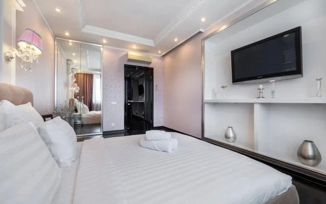 Shikarniye s Dizaynerskim Remontom Apartments