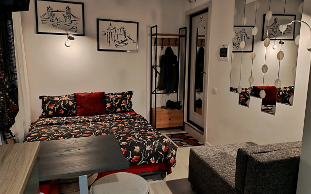 V Tsentre Sankt-Peterburga Flat