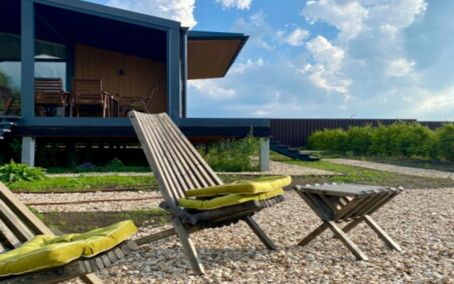 Частный дом с гриль-мангалом, сауной и большой террасой