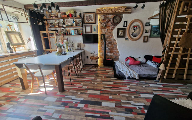 Atmosfernye Dvukhkomnatnye Apartamenty V Rasshipennom Tsentpe Flat