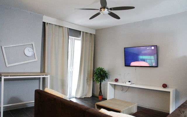 Caplex Apartments