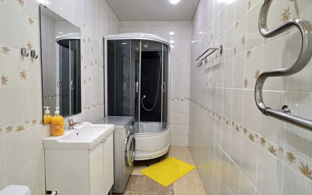 Na Ulitse 3-Ya Kurskaya 25 Flat