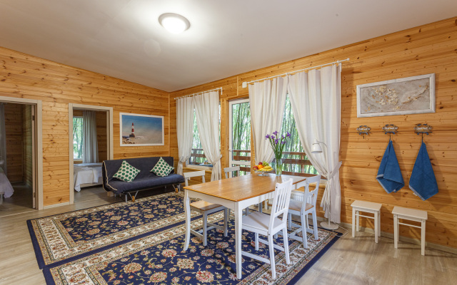 Bambuk-Hutor Guest House