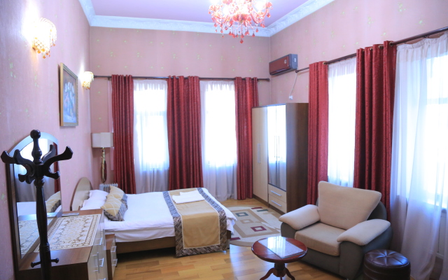 Almaz Guest House