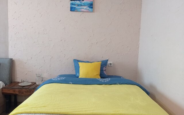 Live-In-Comfort Na Tvorchestva 3 Flat