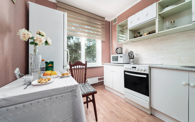 Квартира Однокомнатная метро Марьино на 4 человека