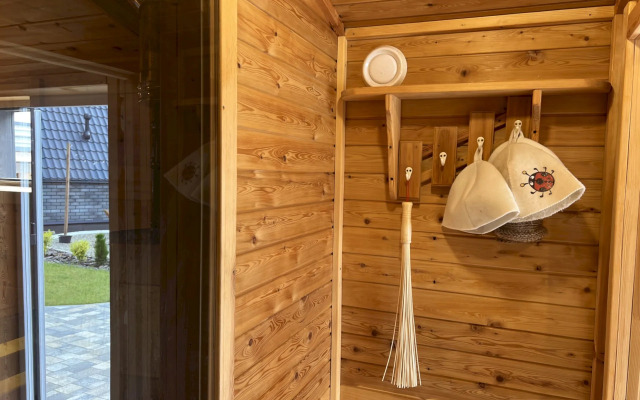 Частный дом 450 А-фрейм Лимон с тёплым бассейном и баней