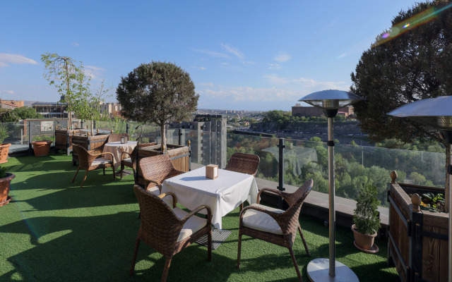 Apricot Hotel Yerevan