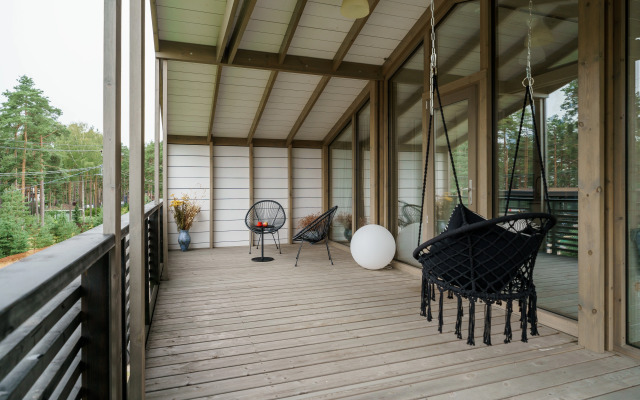 Частный дом пространства три тома у Финского залива