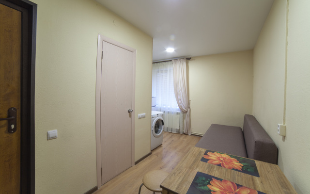 Apartments on Yunaya 13