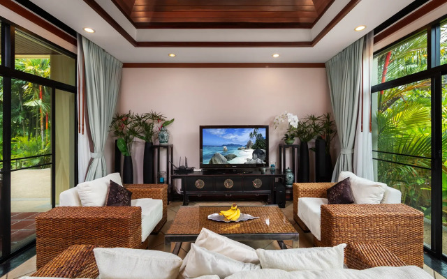 RAAS 3br, Private Pool|Naiharn Beach Villa