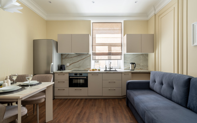 Апартаменты LetYourFlat King