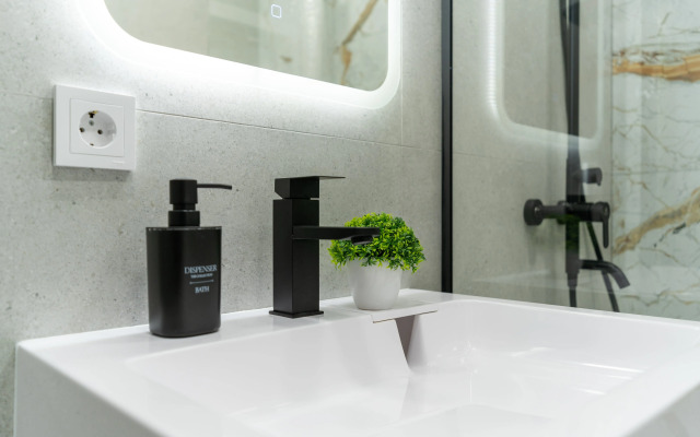 Апартаменты Stepanenkov на 8 марта 204Д (199/2)