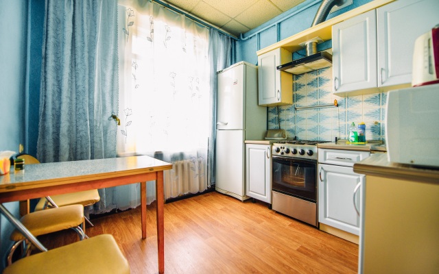 Tsentr Goroda Internatsionalnaya 92 Two-room Apartments