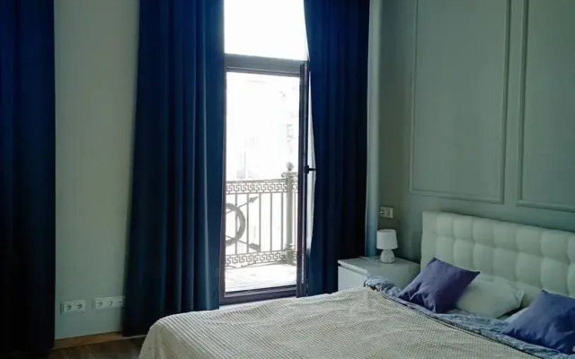 Квартира с балконом, красивый вид , рядом Эрмитаж, парковка