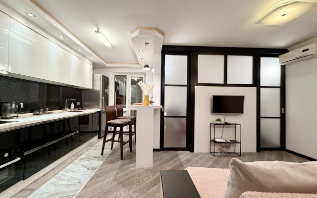 Квартира Лайф Апарт Стильная Евро 2-ка Новорогожская 28